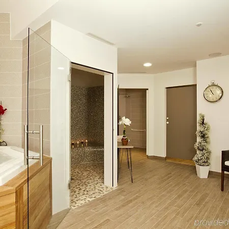 Residhome Plazza 4*