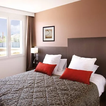 Residhome Plazza Lägenhetshotell 4*