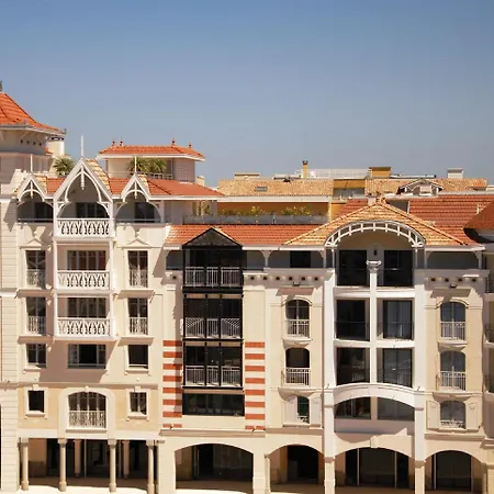 Appart hôtel Residhome Plazza 4*
