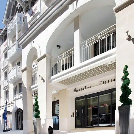Appart hôtel Residhome Plazza 4*