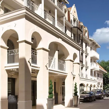 Lägenhetshotell Residhome Plazza