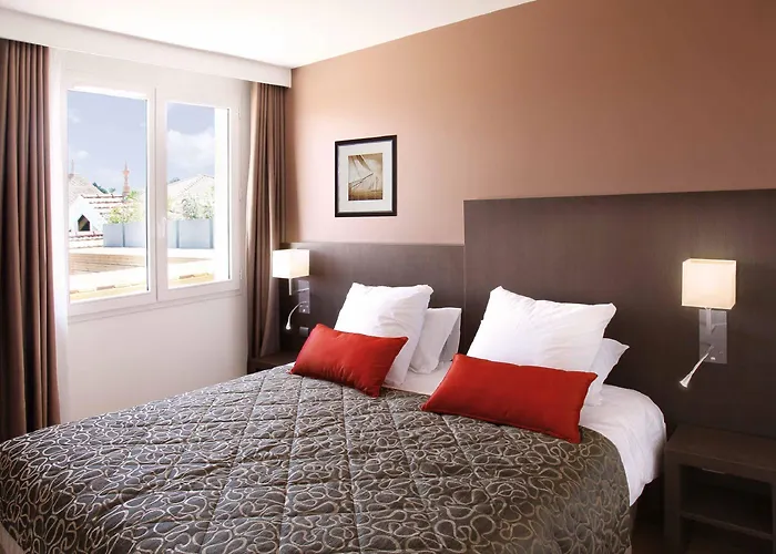 Residhome Plazza Aparthotel 4*