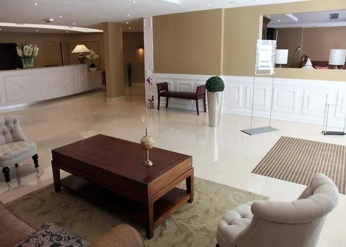 Aparthotel Residhome Plazza 4*